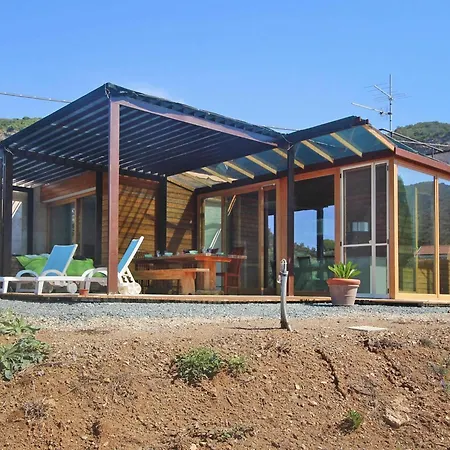 Spacious In Magazzini With Garden Holiday home